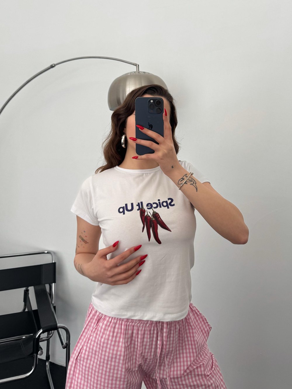 Built Kırmızı Biber Baskılı Basic Beyaz Crop Tişört