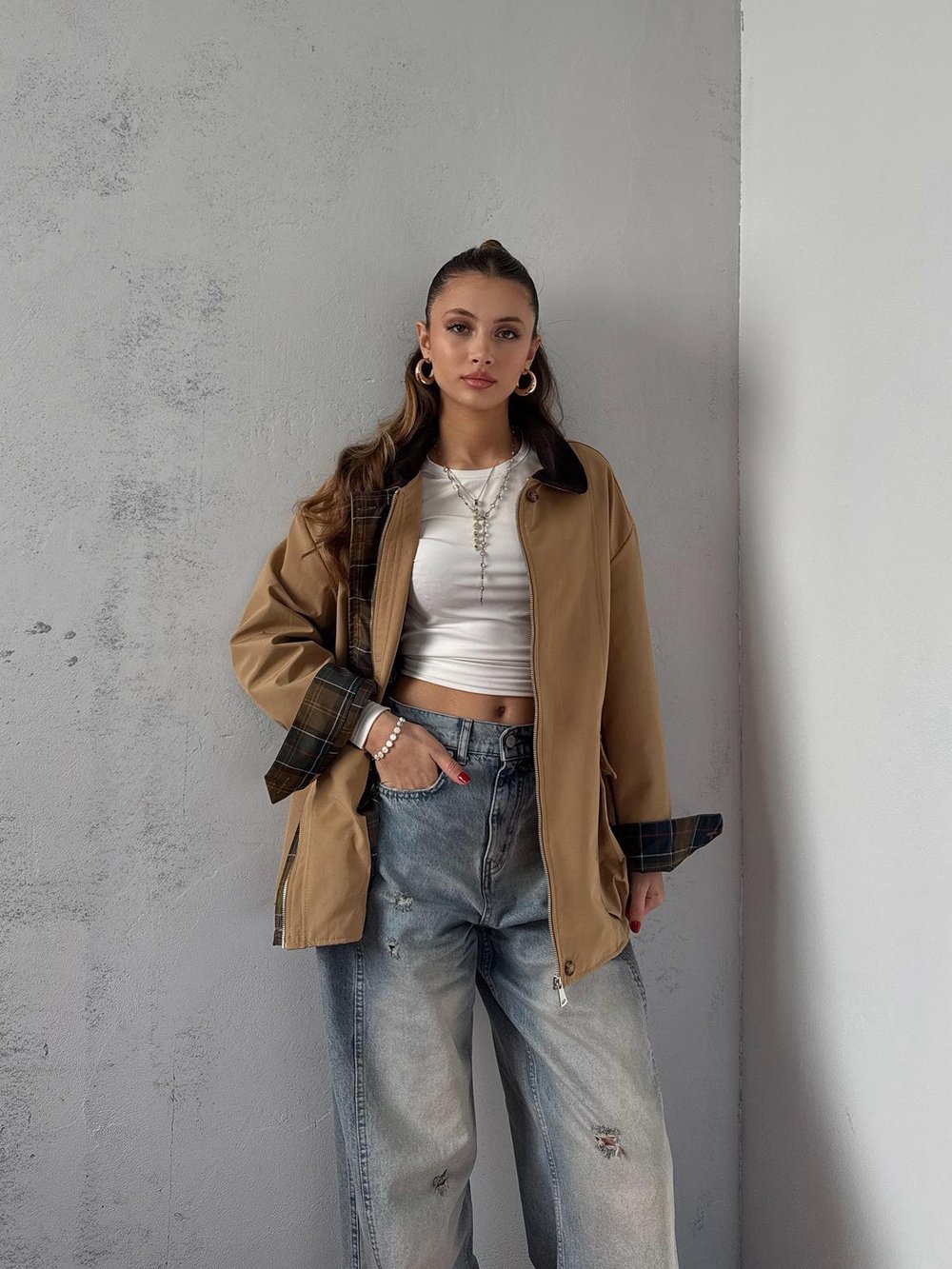 Elvar Yakası Kadife Detay Ekose Astarlı Camel Ceket