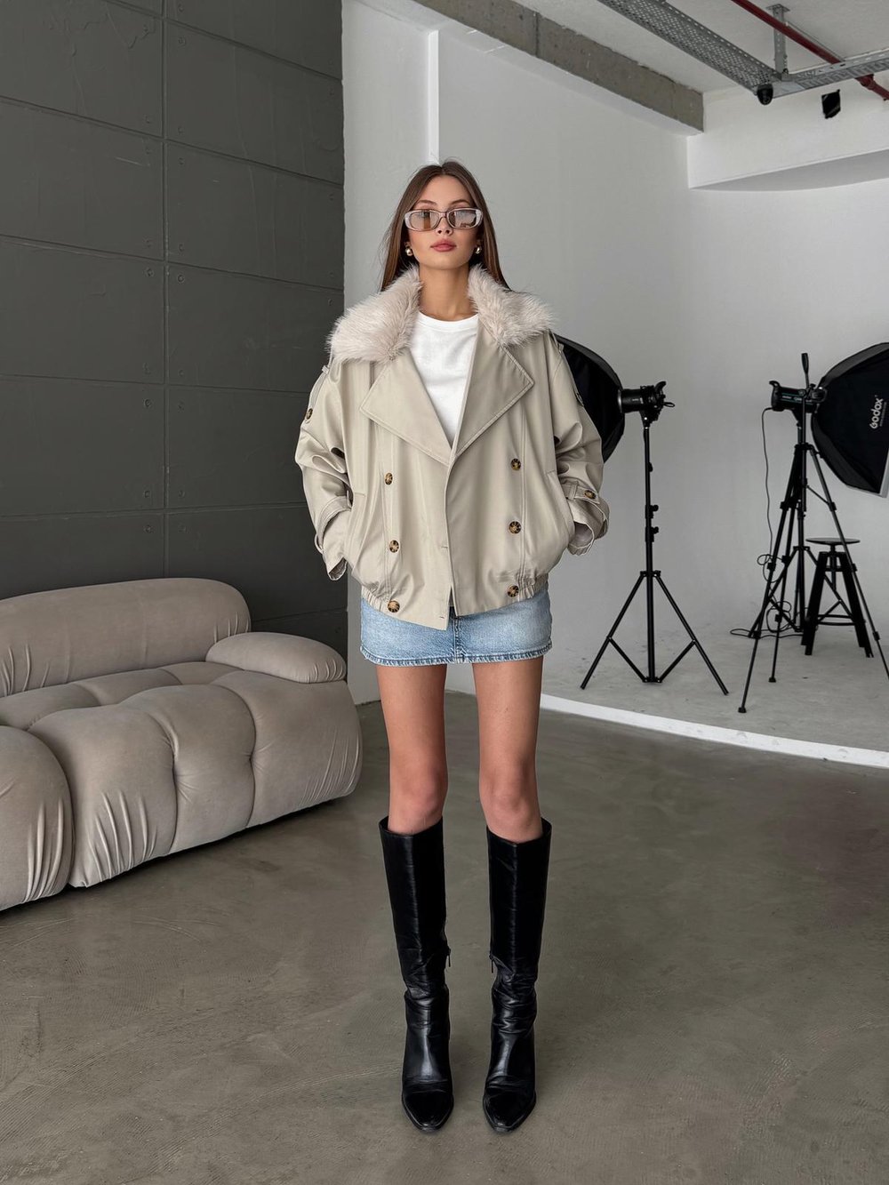 Jeksa Yakası Kürk Detay Kısa Taş Trençkot