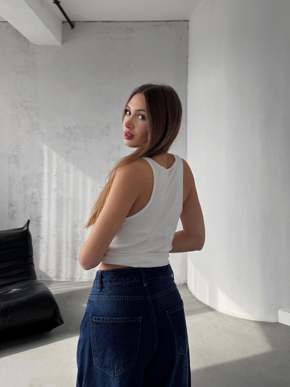 Nero Askılı Beyaz Crop