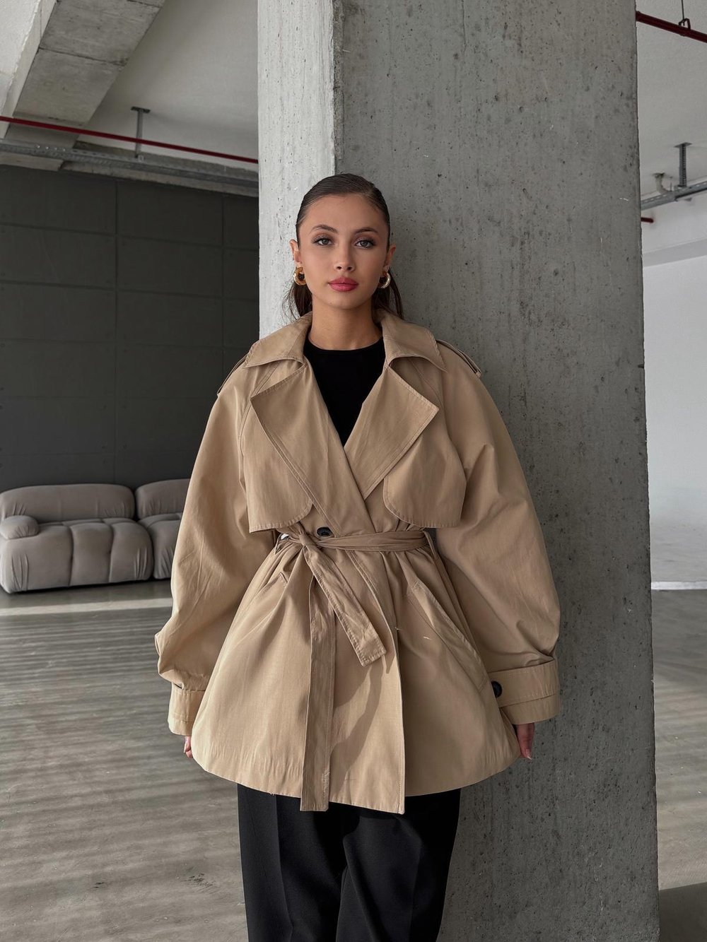 Valisca Kruvaze Yaka Düğme Detay Bej Kısa Trençkot
