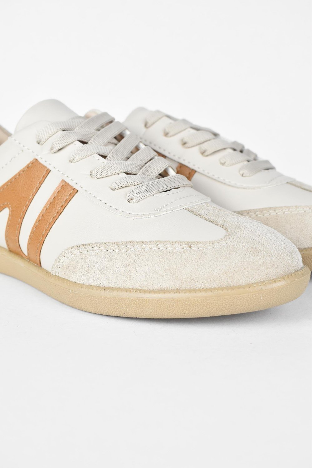 Kadın Bağcıklı Düz Taban Sneaker Spor Ayakkabı - Bej