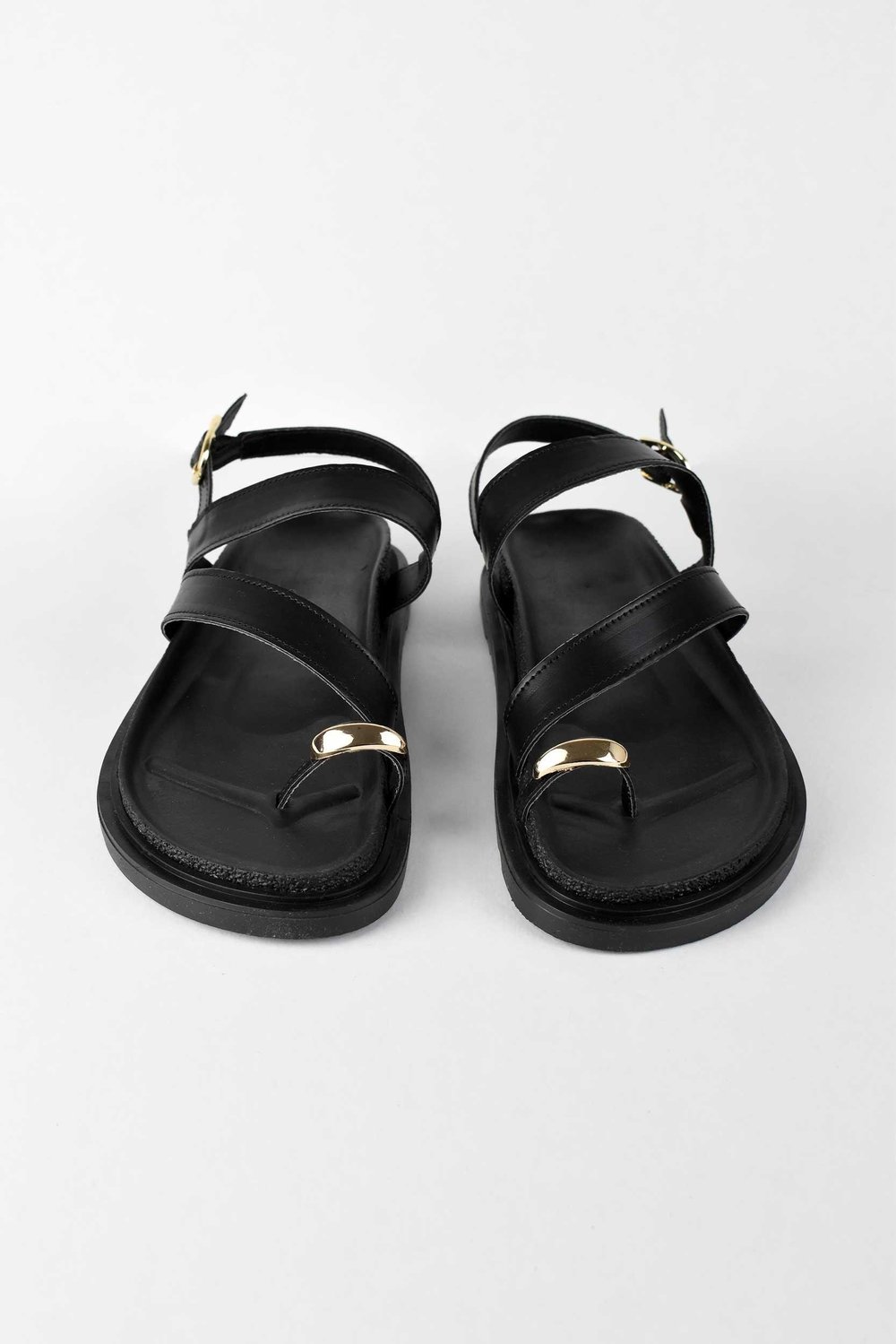 Kadın Gold Yüzük Detaylı Rahat Poli Taban Günlük Sandalet - Siyah