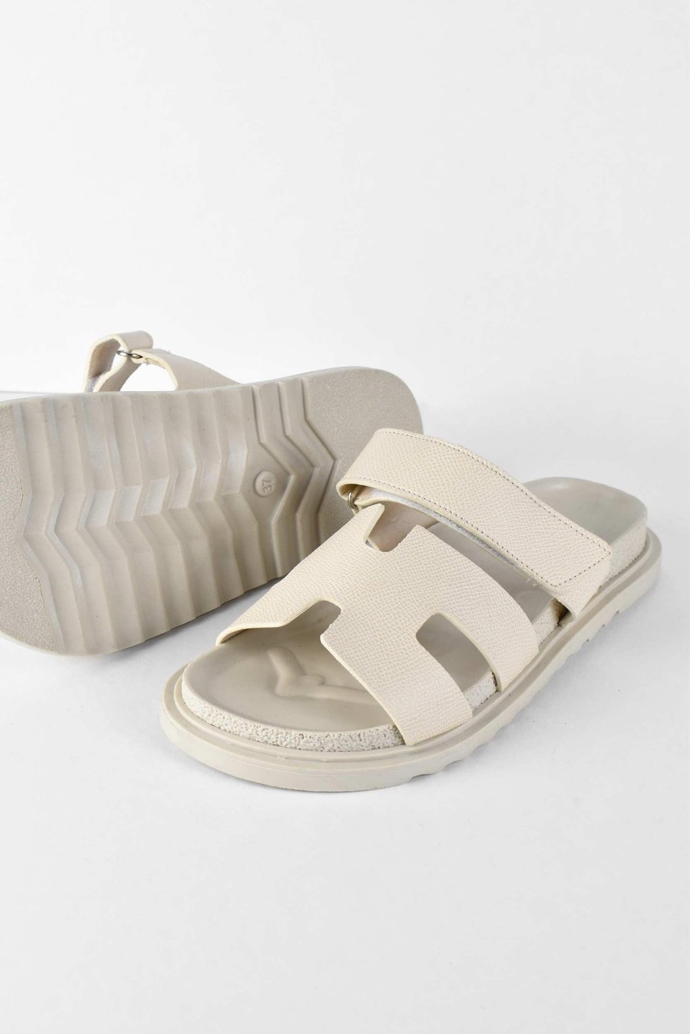 Kadın Önü Açık Cırtlı Rahat Poli Taban Günlük Terlik - Bej