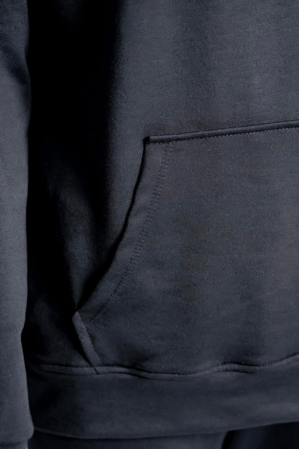 Kapüşonlu Cep Detaylı İki İplik Eşofman Takımı – Siyah