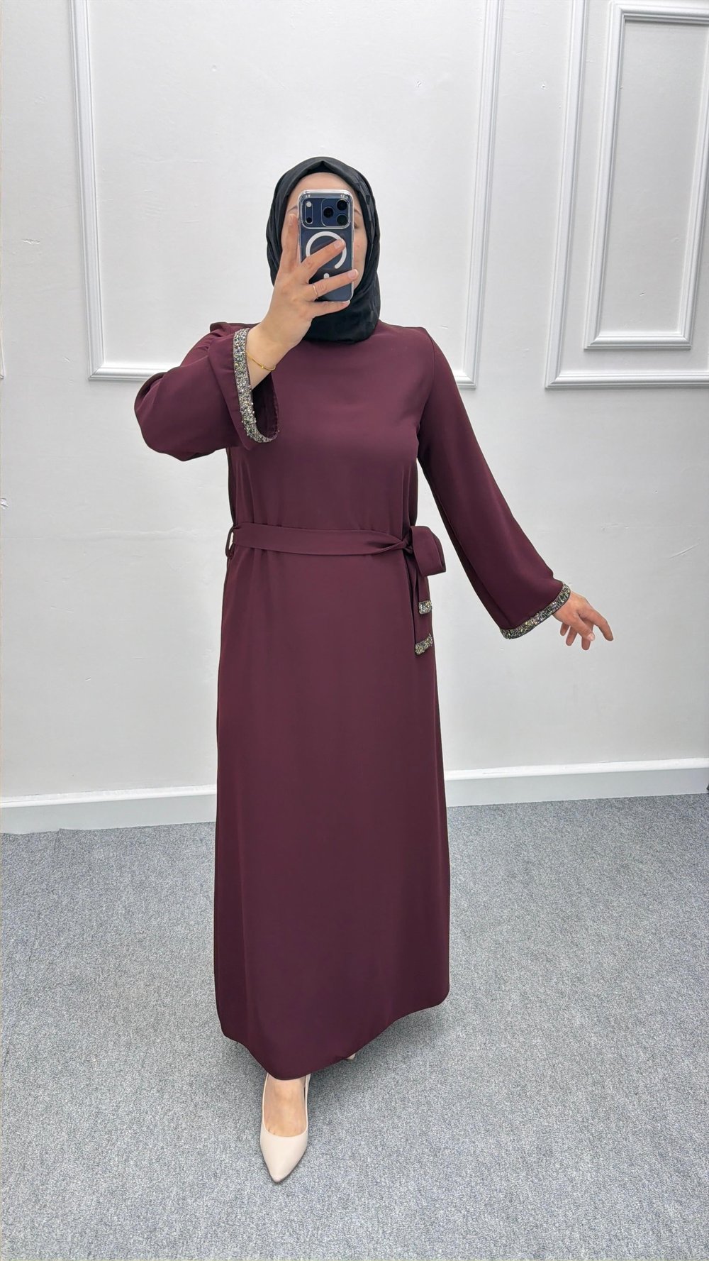 Bordo Taş Detaylı Krep Abaya