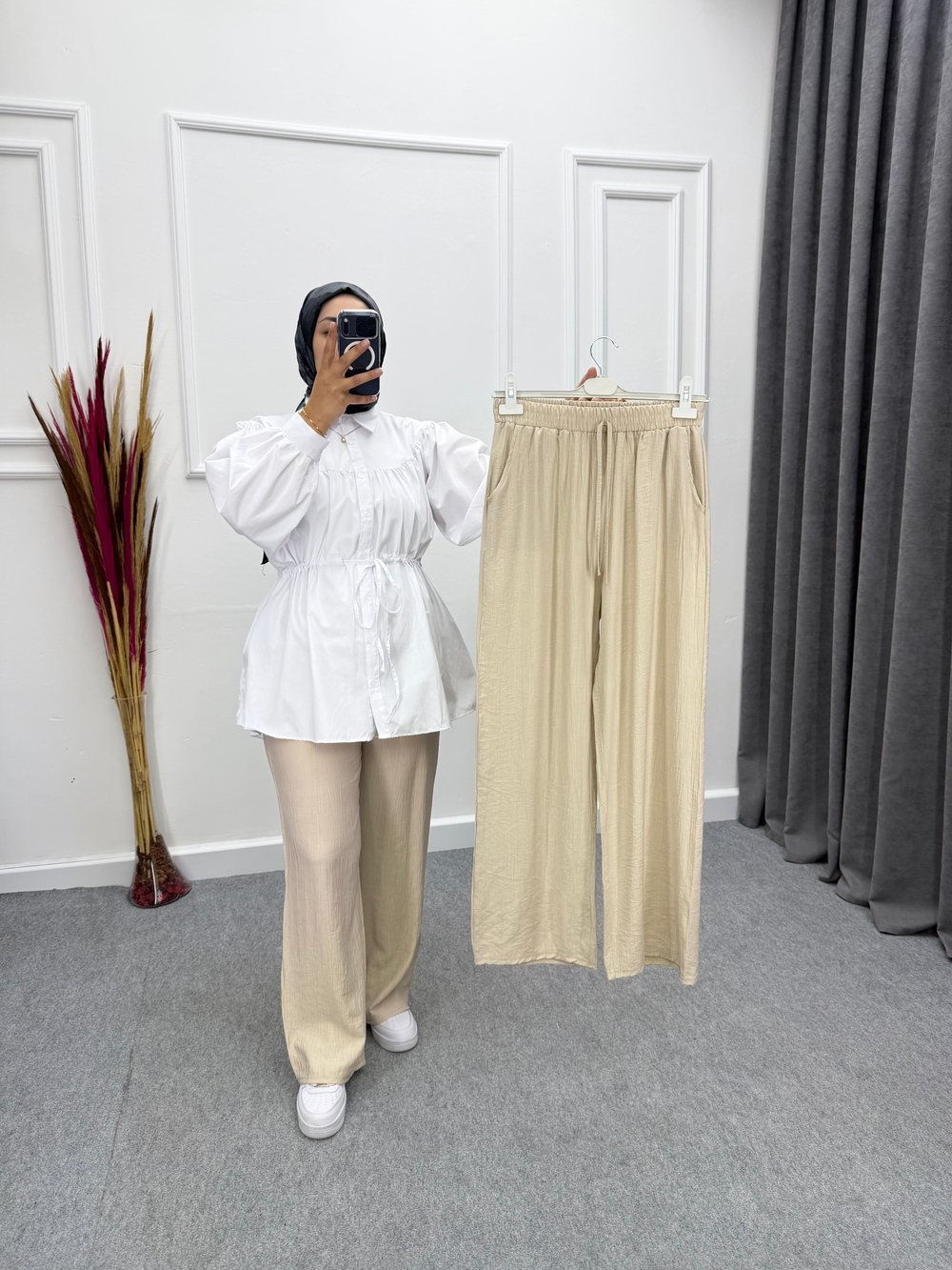 Krem Çilek Kumaş Cepli Bol Paça Pantolon