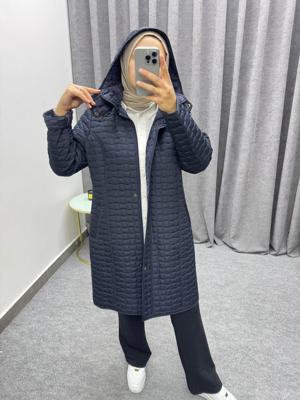 Lacivert Kapitone Mont