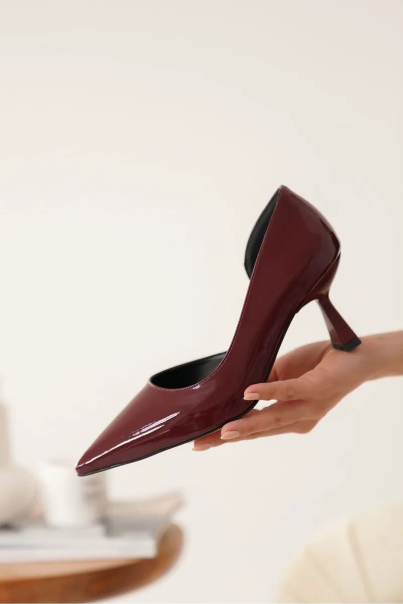 Kadın Bordo Rugan Topuklu Ayakkabı TR08MS44G