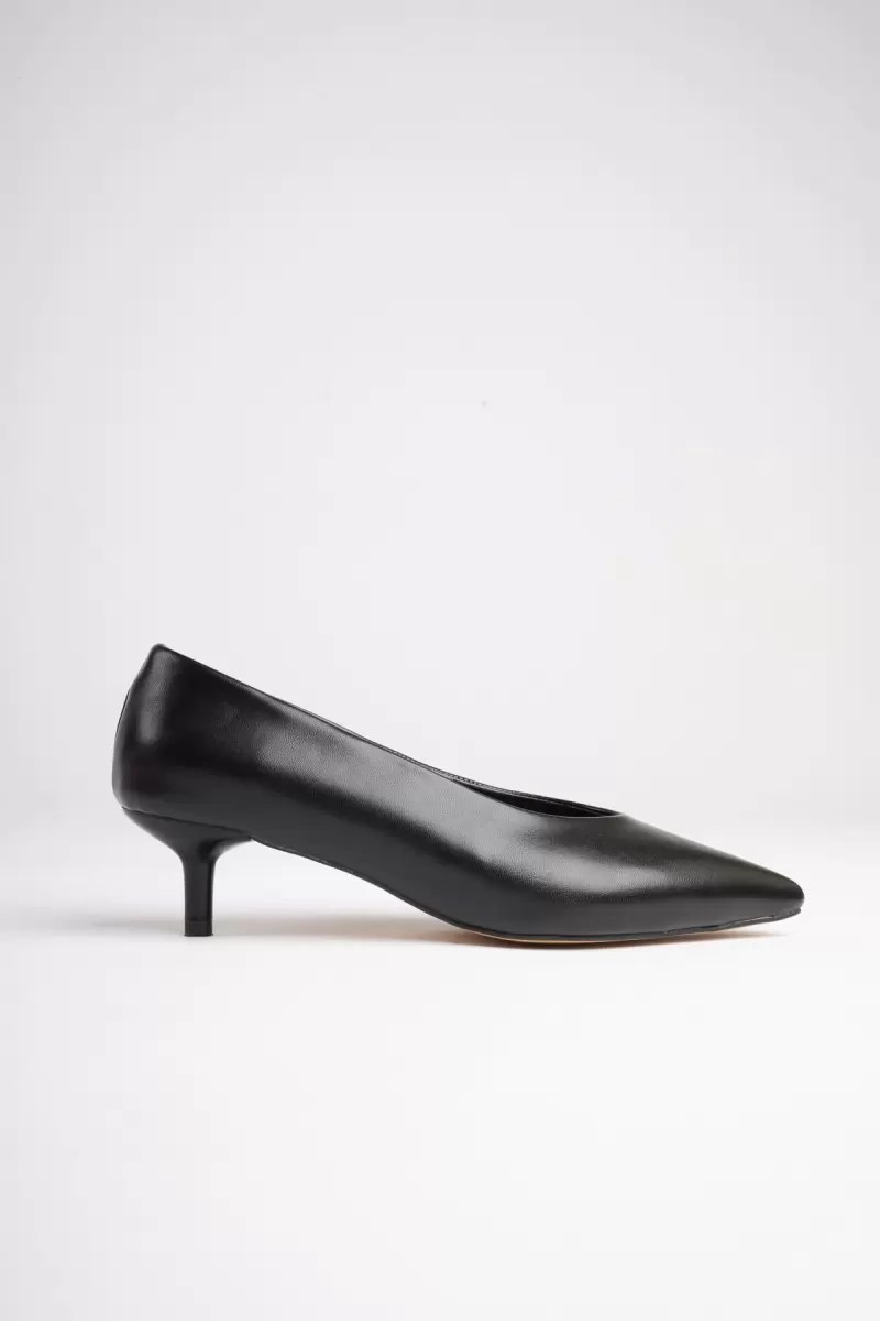 Kadın Siyah 4 cm İnce Topuklu Stiletto TR05MS02A