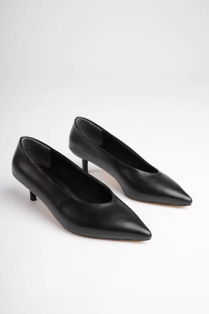 Kadın Siyah 4 cm İnce Topuklu Stiletto TR05MS02A
