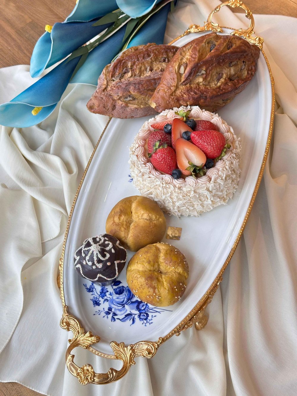 Cobalt Blue Oval Sunum Tabak 