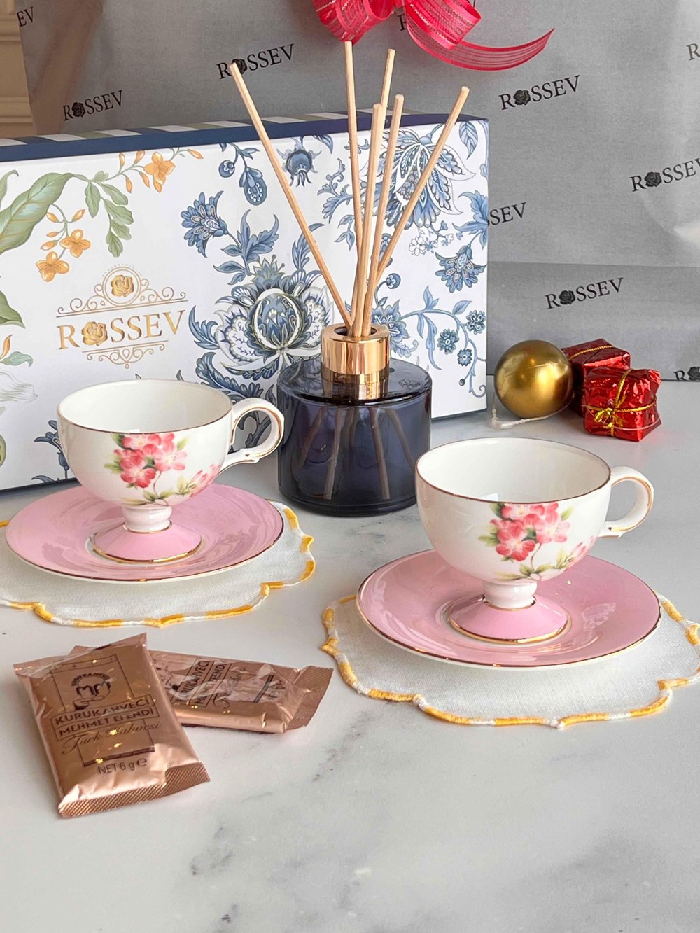 Hediyelik Blossom Hediye Kutulu Bambu Çubuklu Koku+Fincan Takımı 2 Kişilik
