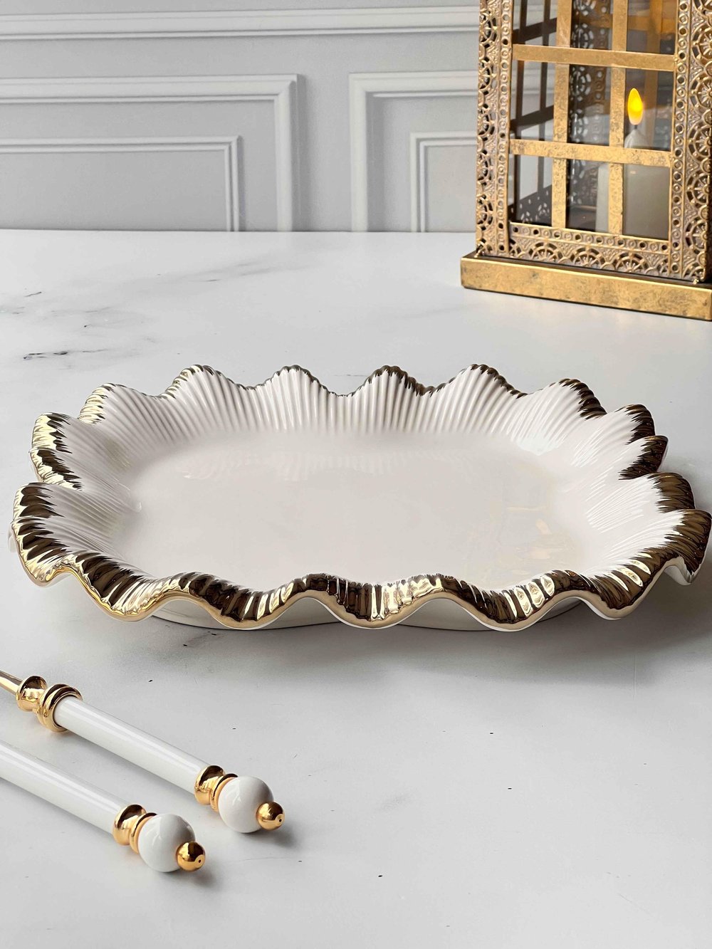 Kare Sunum Tabağı Sofya Stoneware Gold Kenarlı – 32 x 32 cm