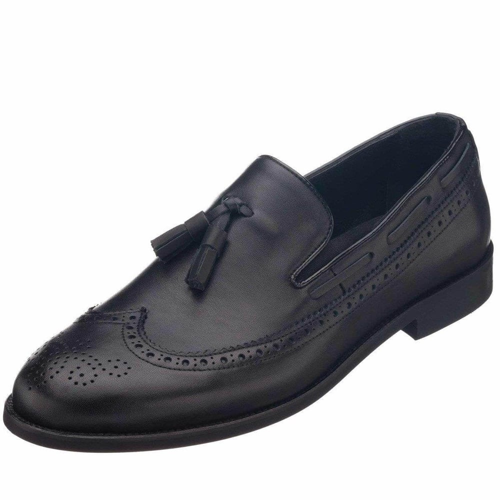 45-50 numara rahat H kalıp siyah püsküllü brogue erkek loafer NV1930 önden görünüm