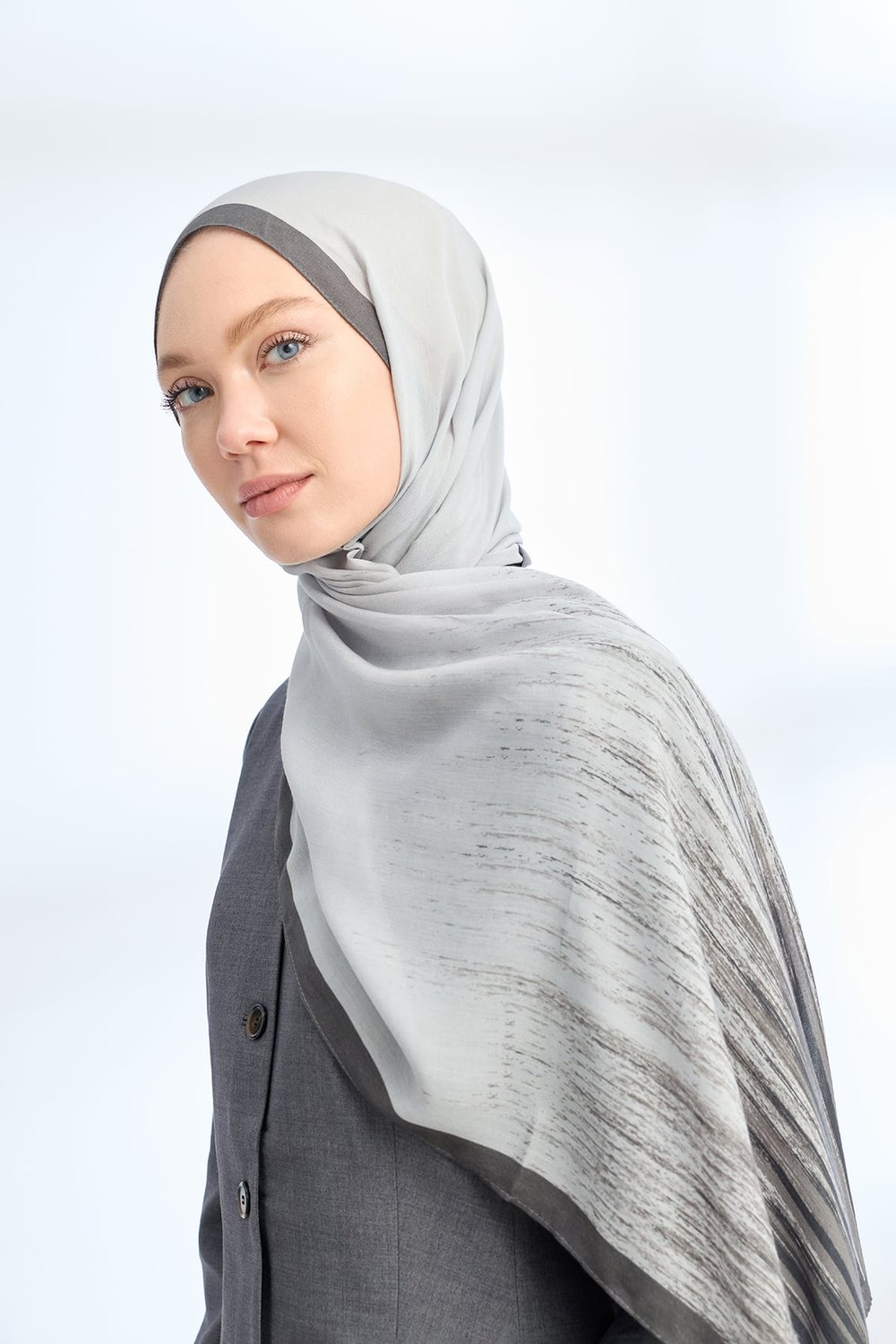 ELEGANT HARMONY LINORA DESEN ŞAL  - GÜMÜŞ - FÜME