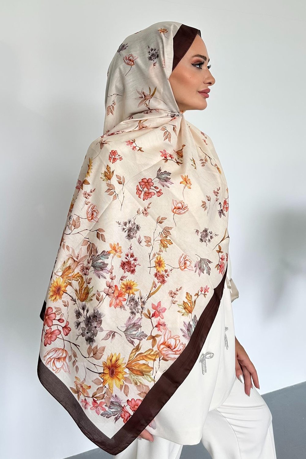  Flowers Çiçek Desenli Kahverengi Soft Pamuklu Şal