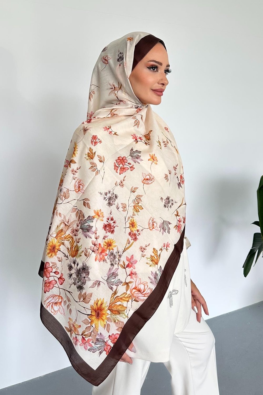 Flowers Çiçek Desenli Kahverengi Soft Pamuklu Şal
