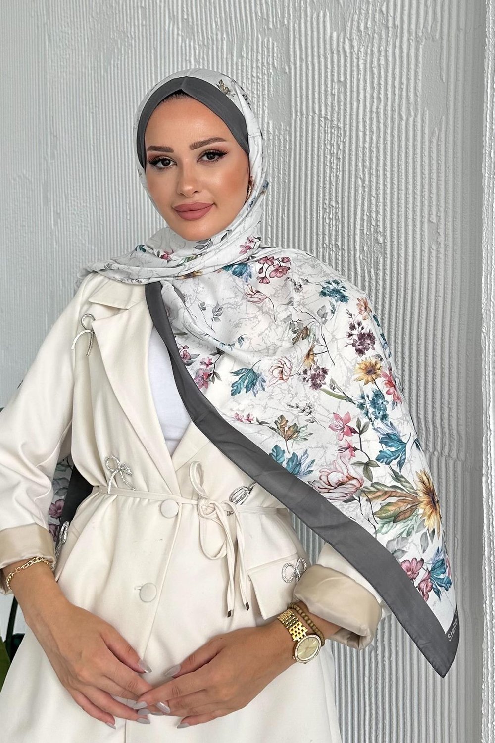 Flowers Çiçek Desenli Gri Renk Soft Pamuk Şal
