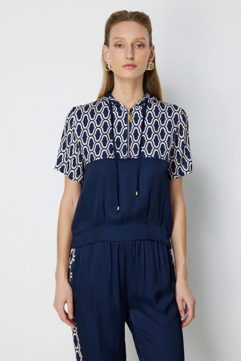 EşofmanOn Fashion EŞF. ÜST DESENLİ KAPŞONLU KISA KOLON FASHION5012776346