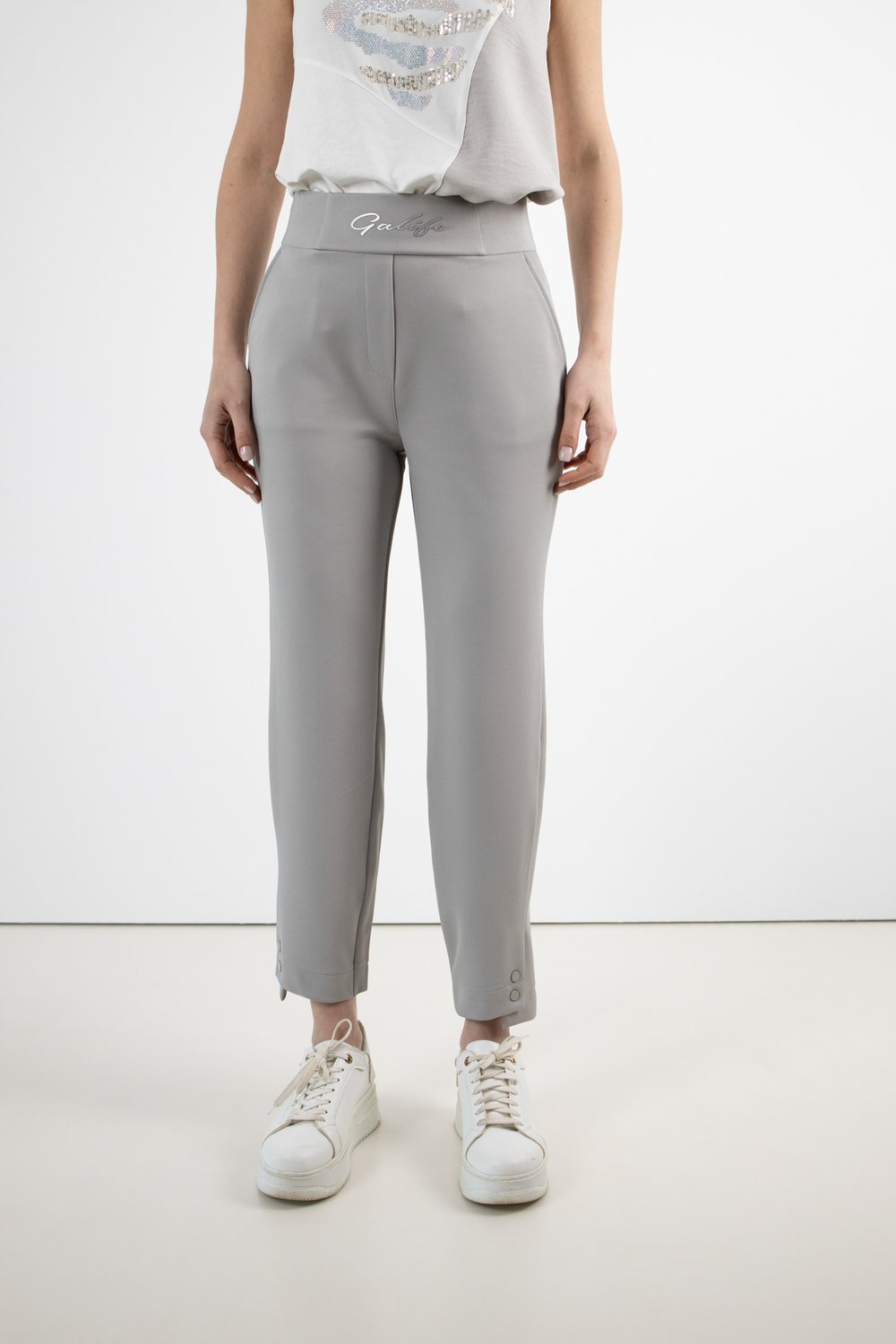 Bel Lastik Ve Yazı Detaylı Paça Çıtçıtlı Pantolon