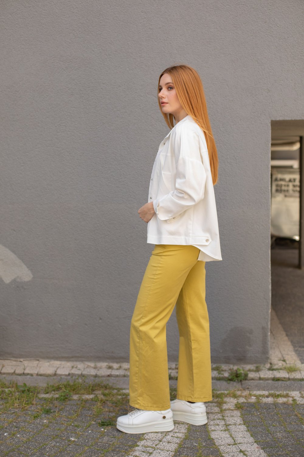 Kemerli Boru Paça Pantolon