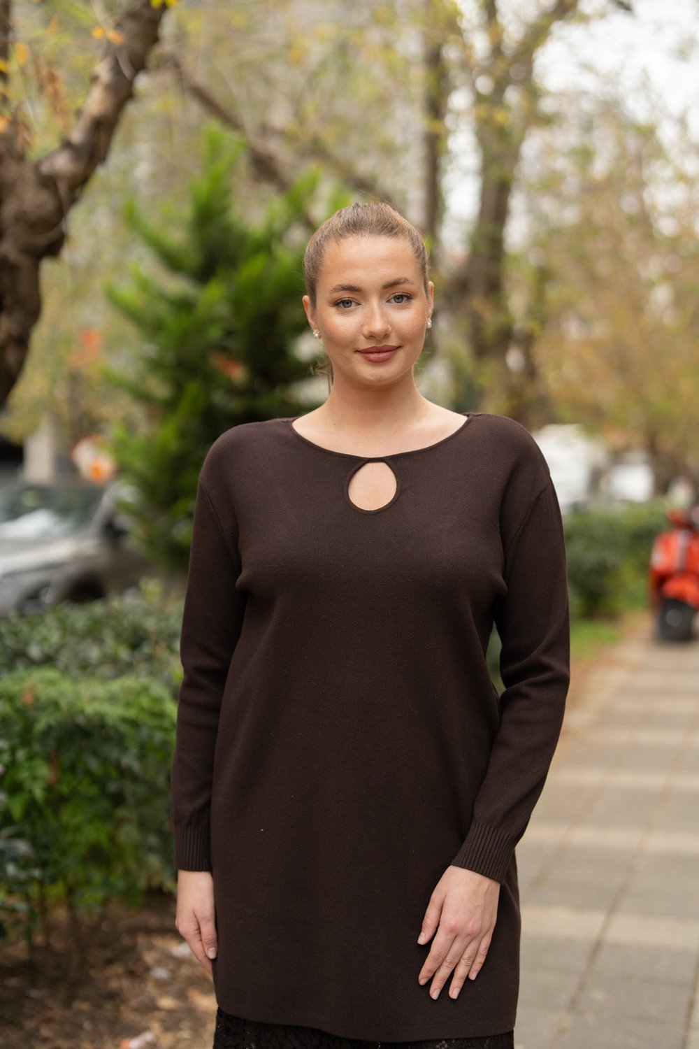 Tül Dantel Detaylı Uzun Kollu Kadın Elbise
