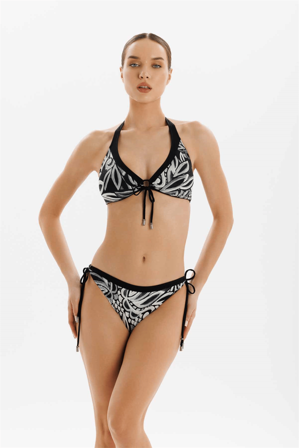 Yaprak Desen İp Bağlama Detaylı Kadın Bikini