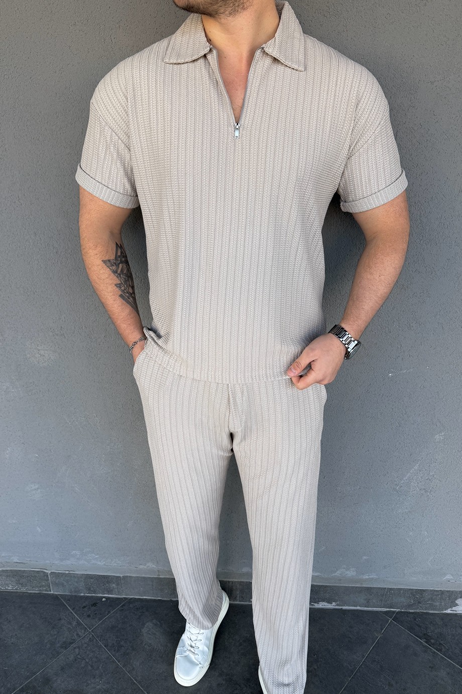 BEJ DESENLİ T SHİRT-PANTALON TAKIM