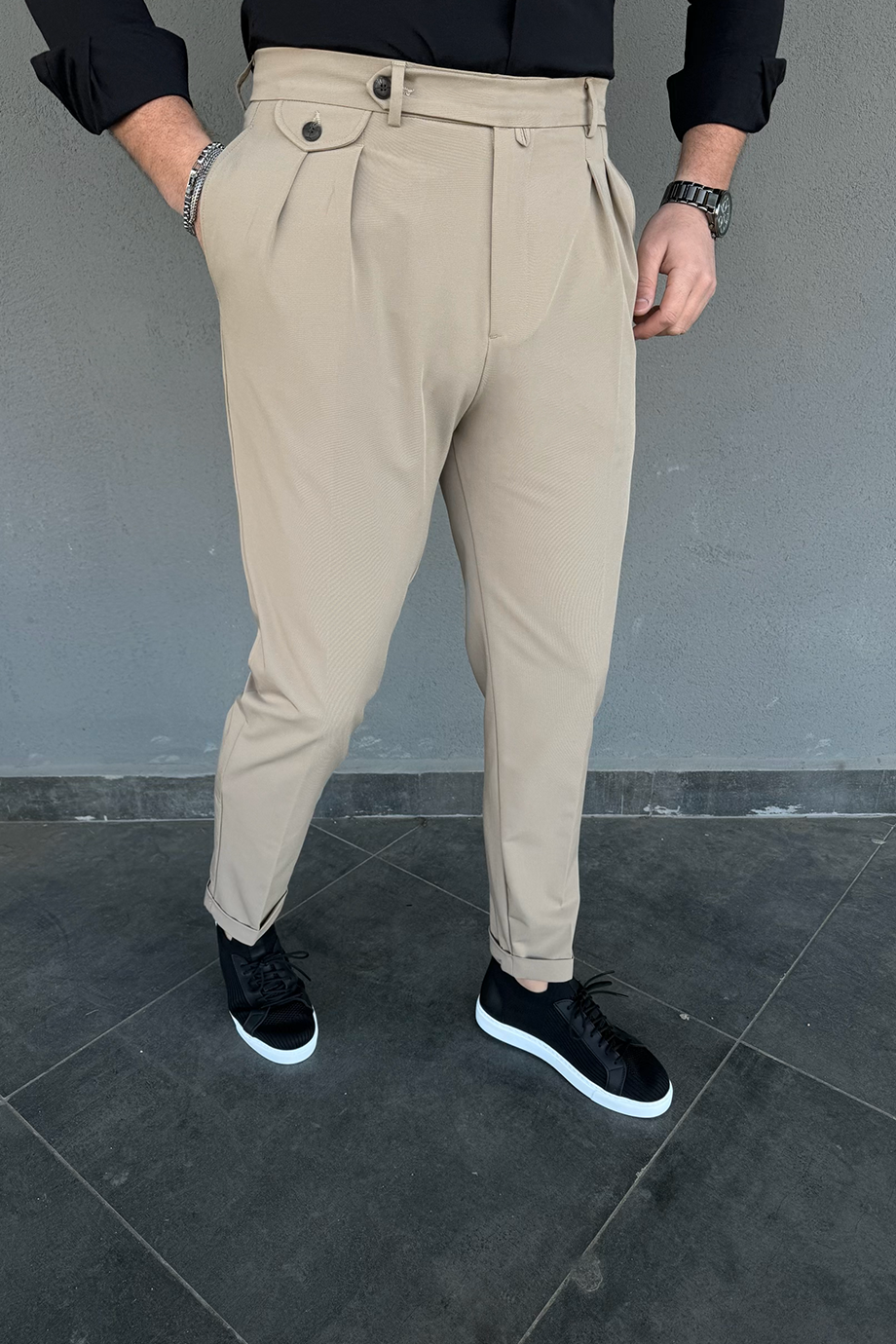 BEJ İTALYAN KESİM DÜĞME DETAYLI PANTALON