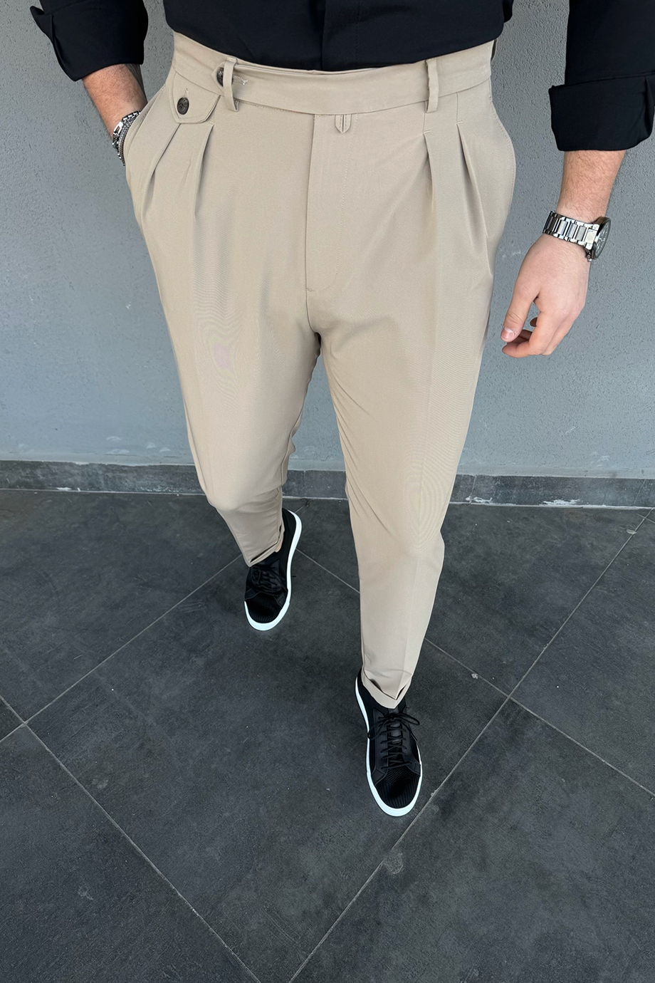 BEJ İTALYAN KESİM DÜĞME DETAYLI PANTALON