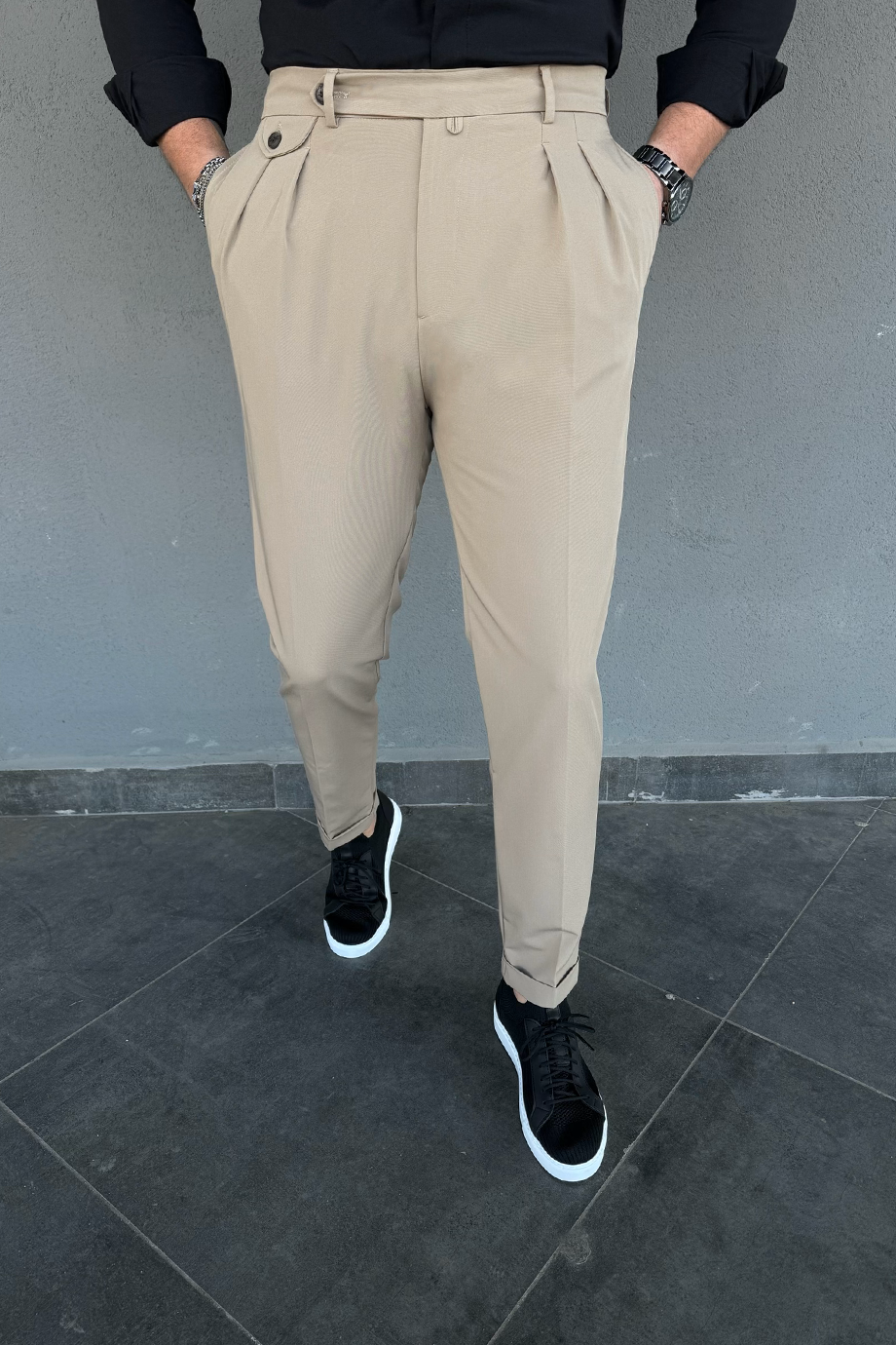 BEJ İTALYAN KESİM DÜĞME DETAYLI PANTALON