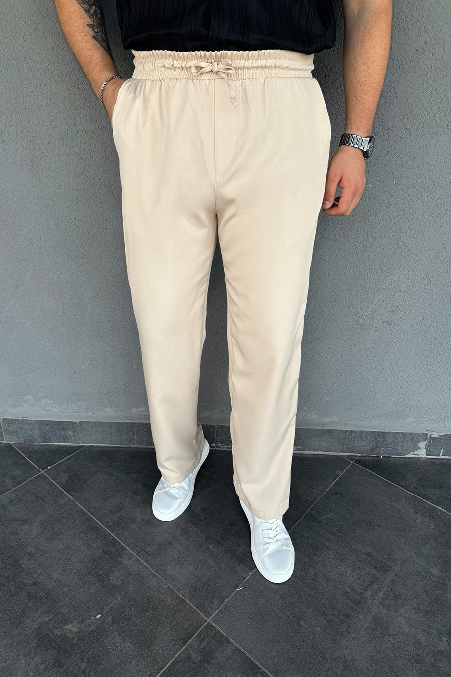 BEJ PARAŞÜT KUMAŞ BEL KISMI BAĞLAMALI VE LASTİKLİ PANTALON