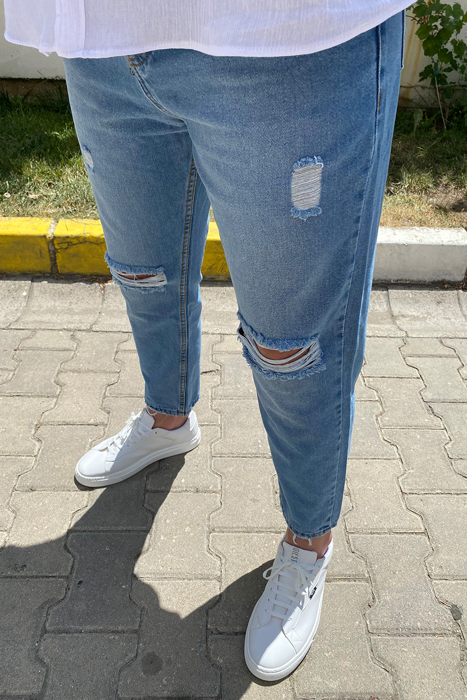 DİZ YIRTIK LAZER DETAYLI BOYFRIEND KOT PANTALON