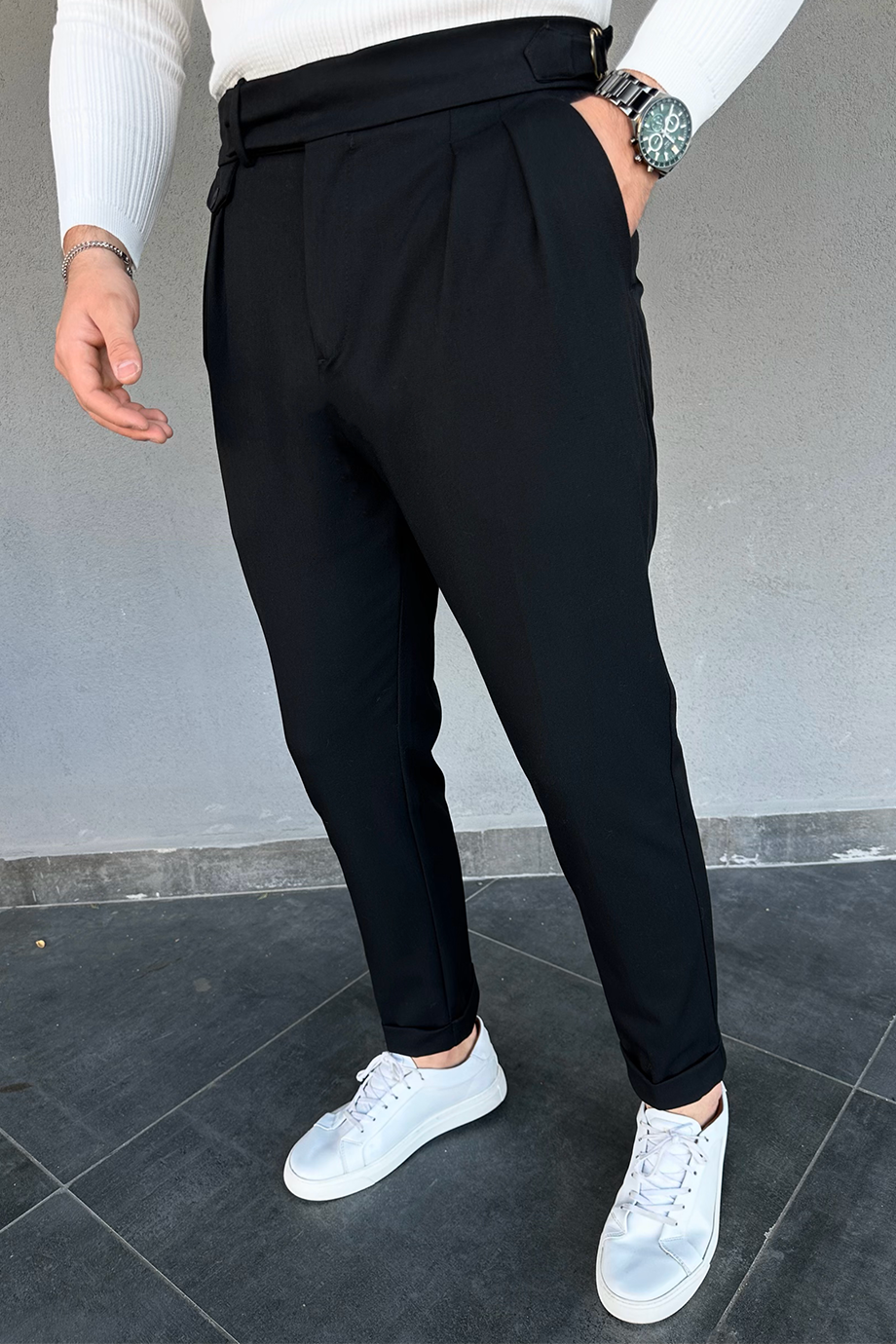 İTALYA KESİM TOKA DETAYLI SİYAH PANTALON