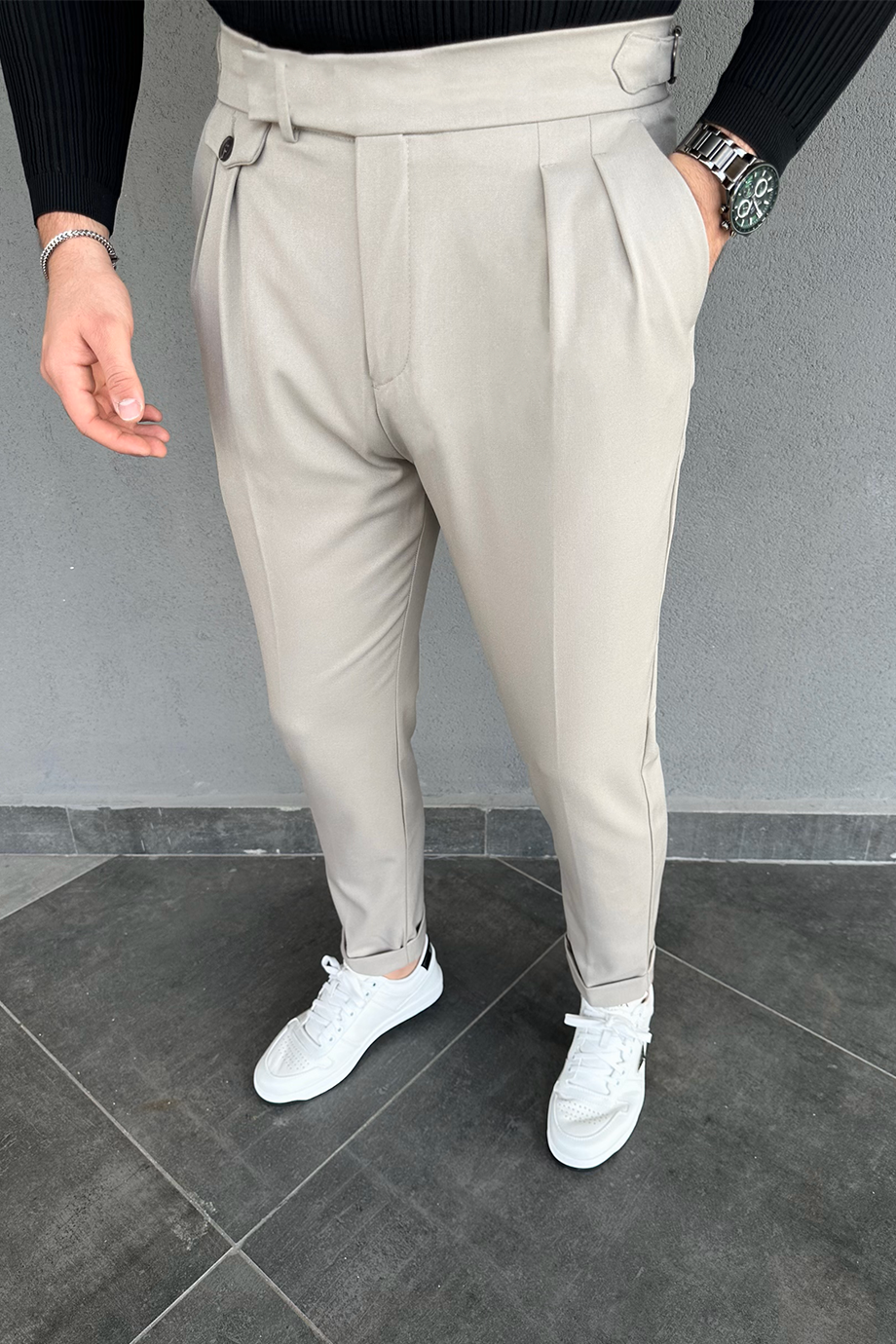 İTALYAN KESİM TOKA DETAYLI AÇIK BEJ PANTALON