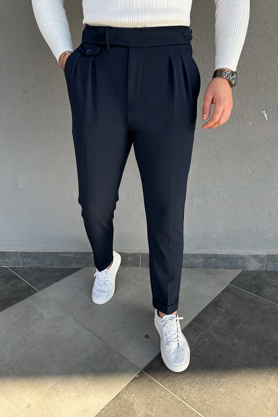İTALYAN KESİM TOKA DETAYLI LACİVERT PANTALON