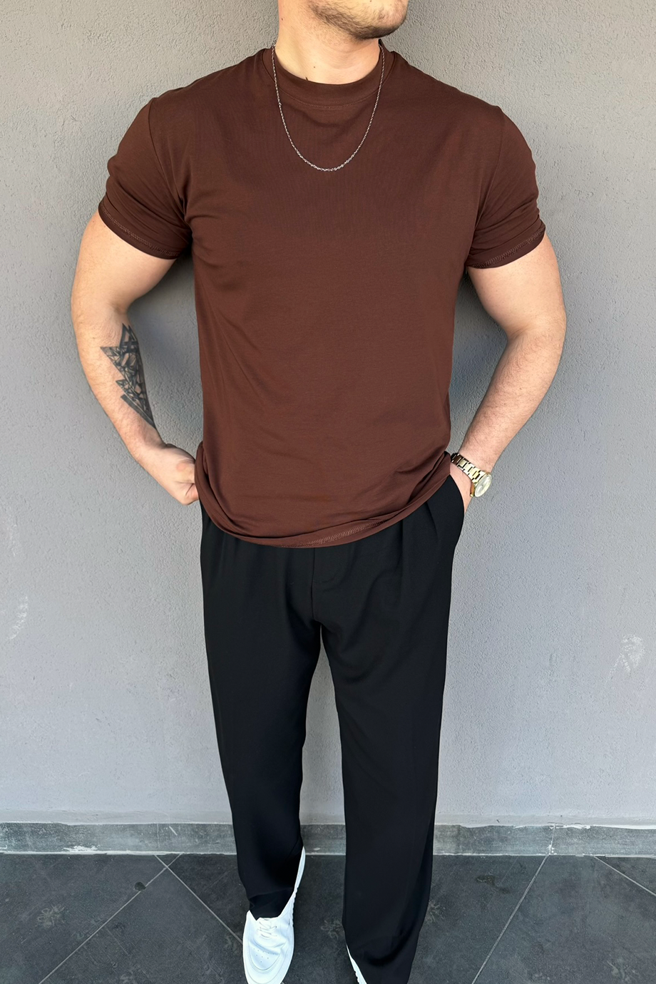 KAHVE BASİC LİKRALI T-SHİRT
