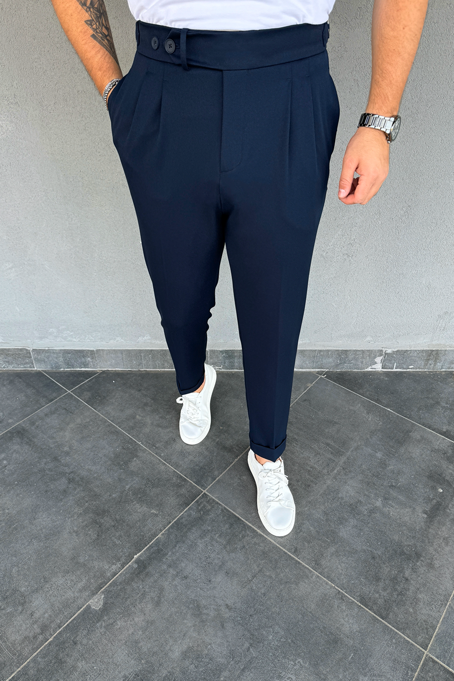 LACİVERT İTALYAN KESİM BEL DÜĞME VE KEMER DETAYLI PANTALON