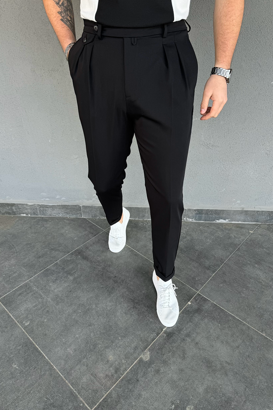 SİYAH İTALYAN KESİM DÜĞME DETAYLI PANTALON