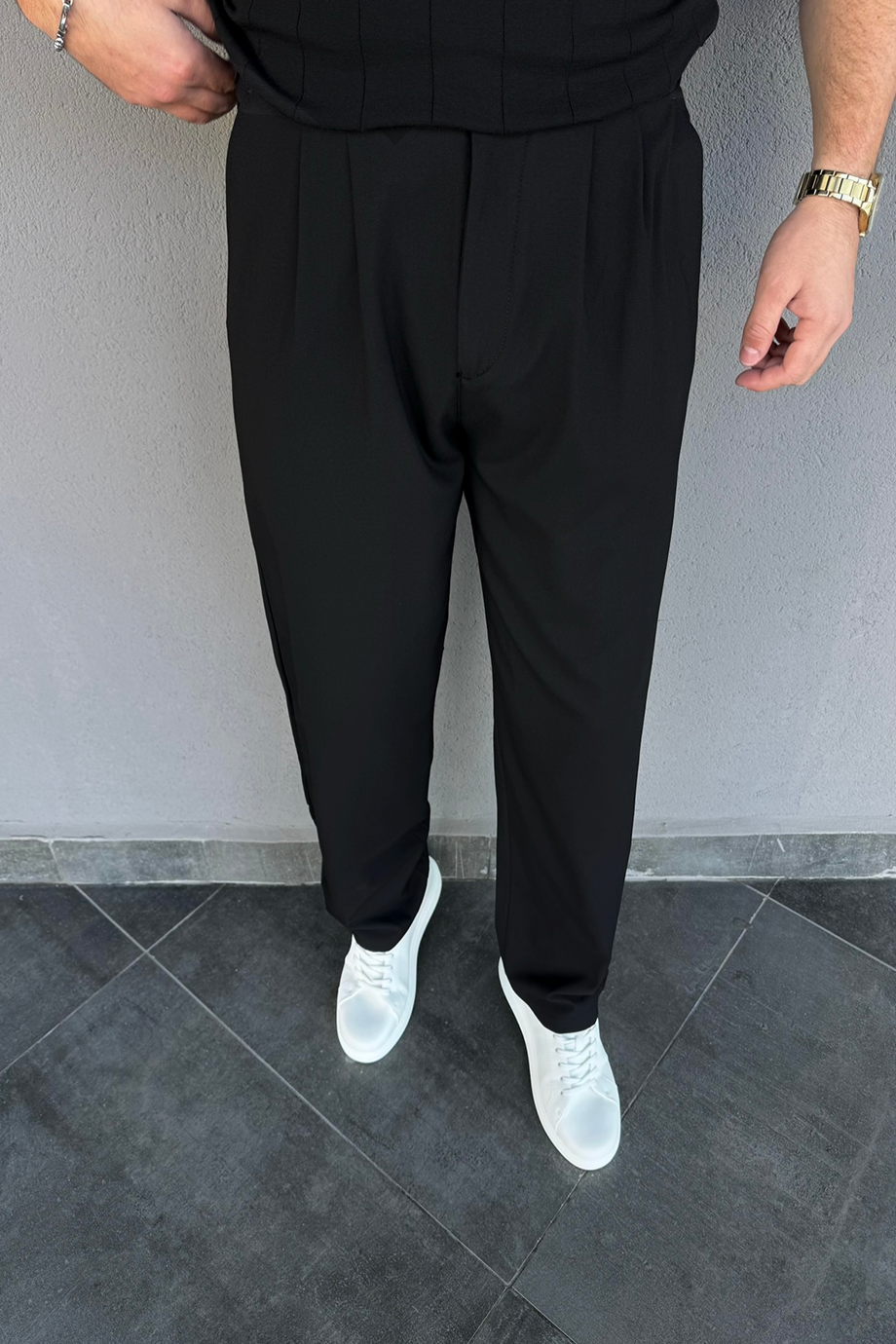 SİYAH PİLELİ BAGGY KALIP KUMAŞ PANTALON