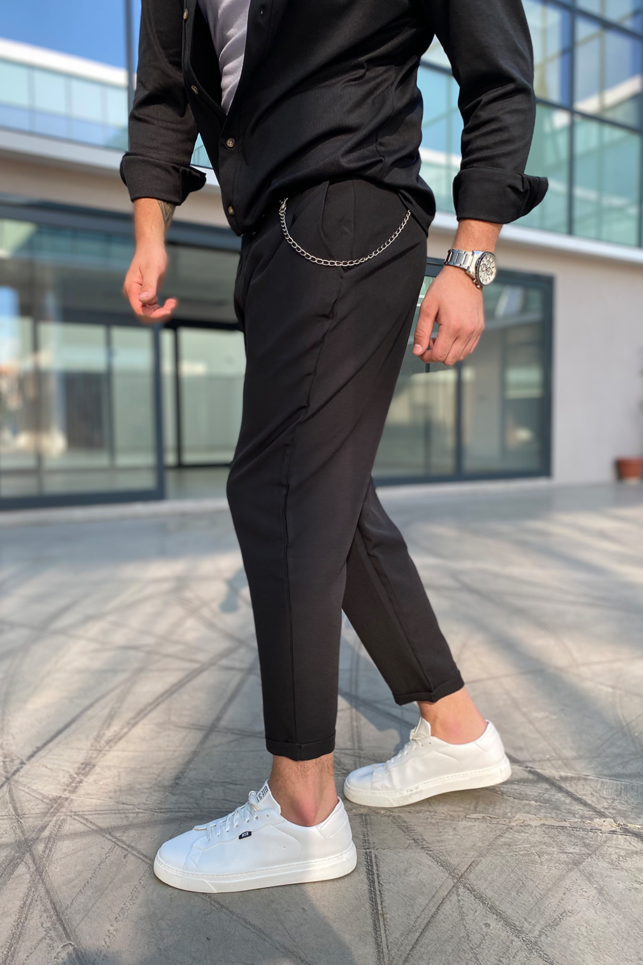 SİYAH ZİNCİR DETAYLI RAHAT KALIP PANTALON