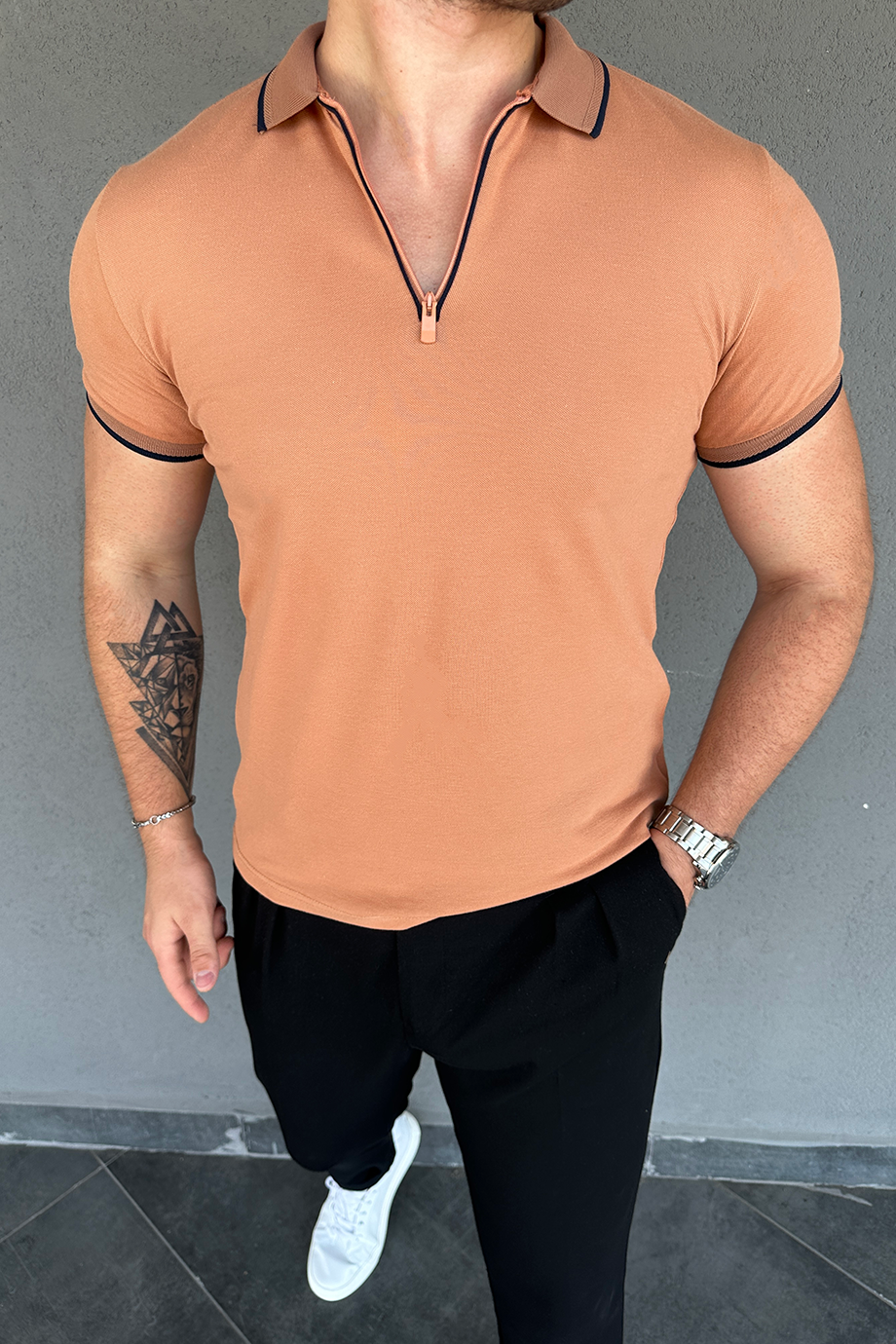 YAVRU AĞZI ÇİZGİLİ POLO YAKA FERMUARLI T SHİRT