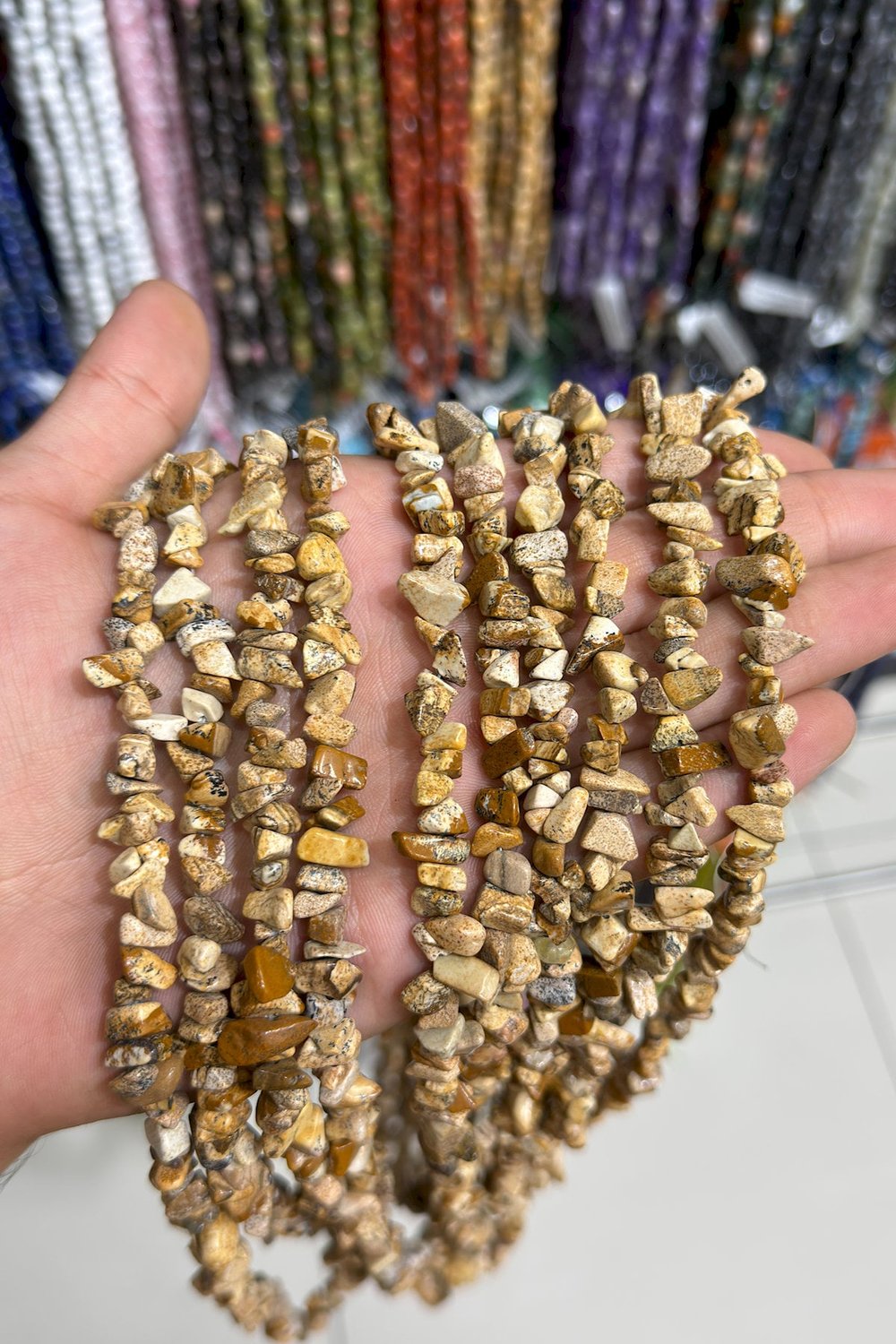 Ağaç Jasper Kırık Taş Orta Boy Parlak 5x8mm Doğal Taş Dizi