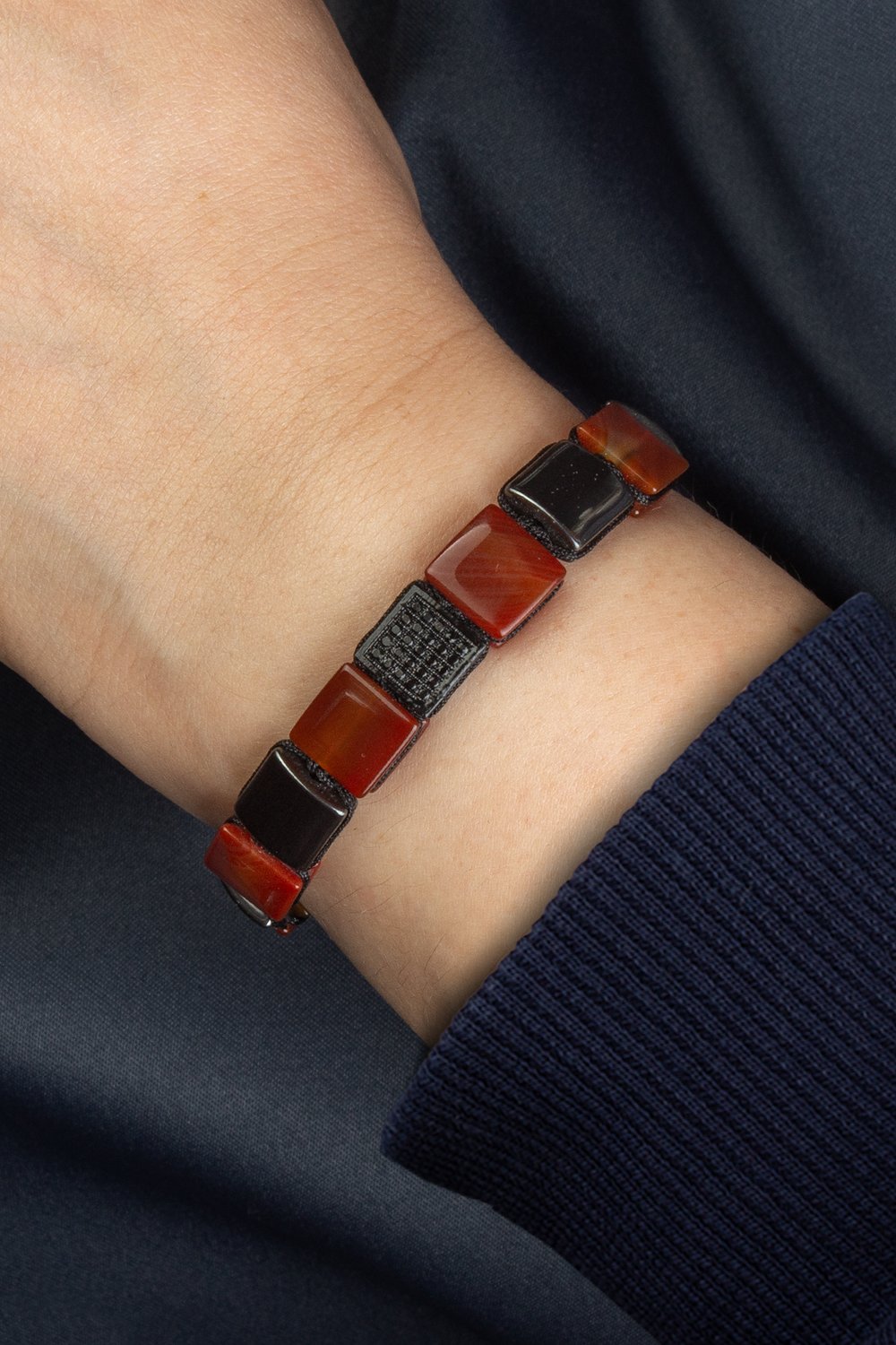 Akik Doğal Taş Kanallı Kare Kesim Zirkonlu 10x10mm Makrome Bileklik