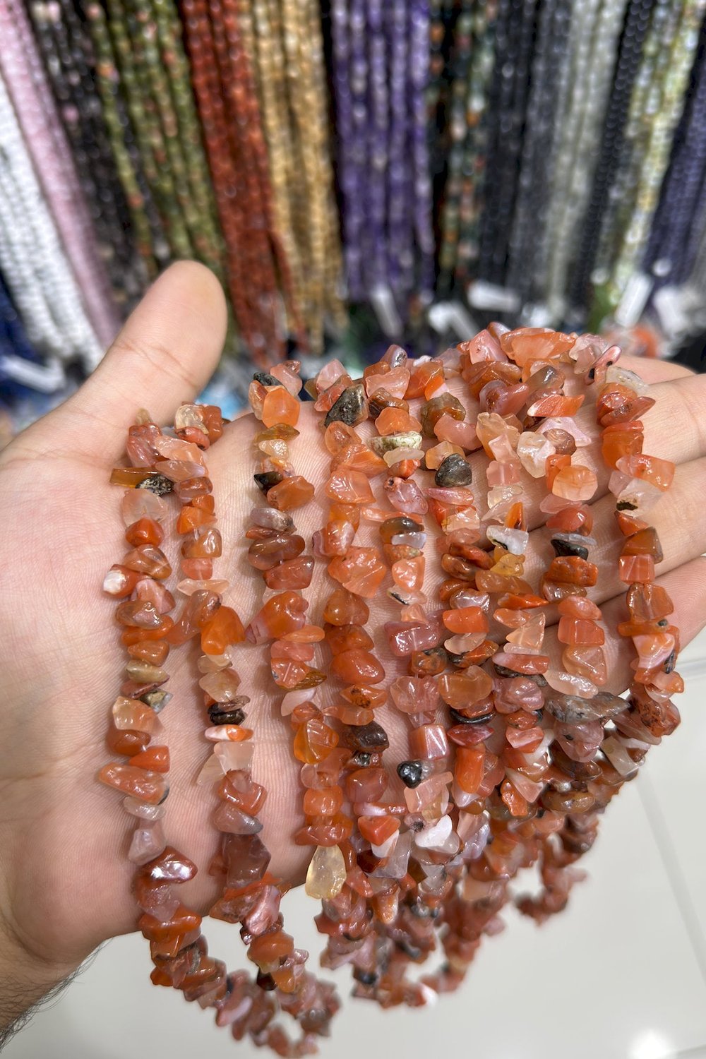 Akik Kırık Taş Orta Boy Parlak 5x8mm Doğal Taş Dizi