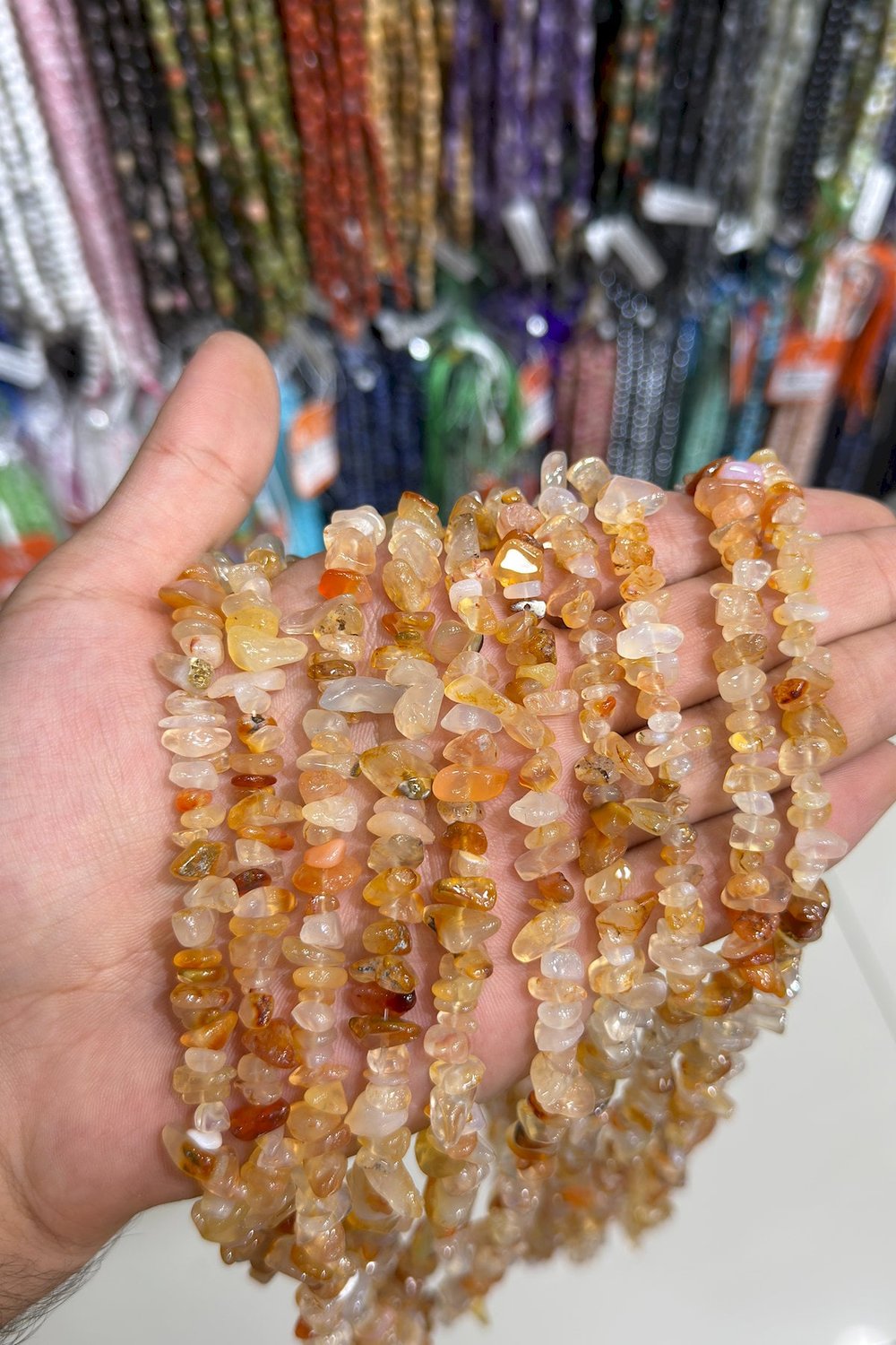 Akik Kırık Taş Orta Boy Parlak 5x8mm Doğal Taş Dizi