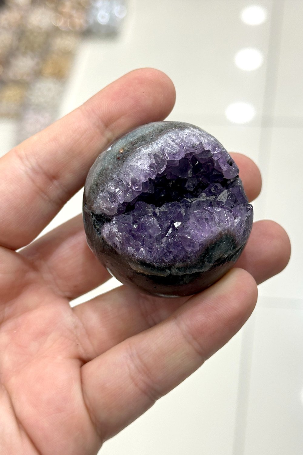 Ametist Taşı Deliksiz Küre Kesim Ham Kütle Dekoratif Obje - 150 Gram