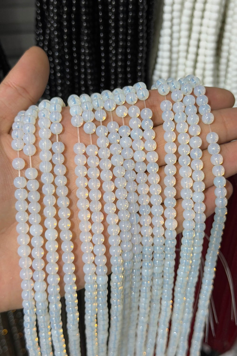Cam Opal Taşı Küre Kesim Parlak Beyaz 6mm Dizi