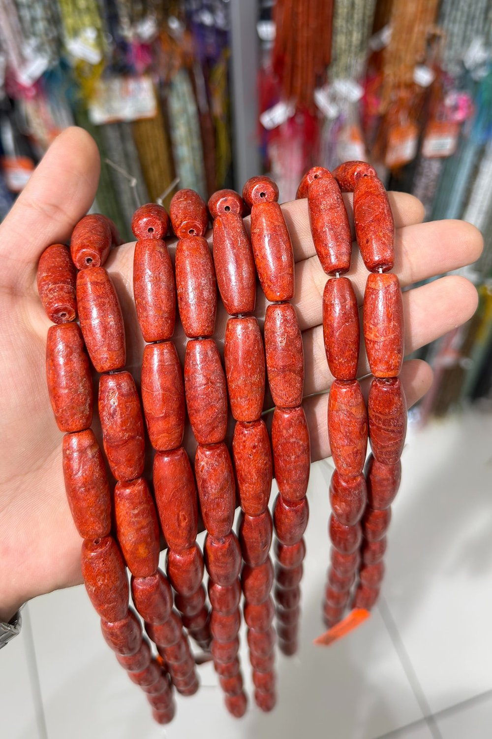 Çim Mercan Taşı Silindir Kesim Parlak Kırmızı 17x36mm Doğal Taş Dizi [AA]